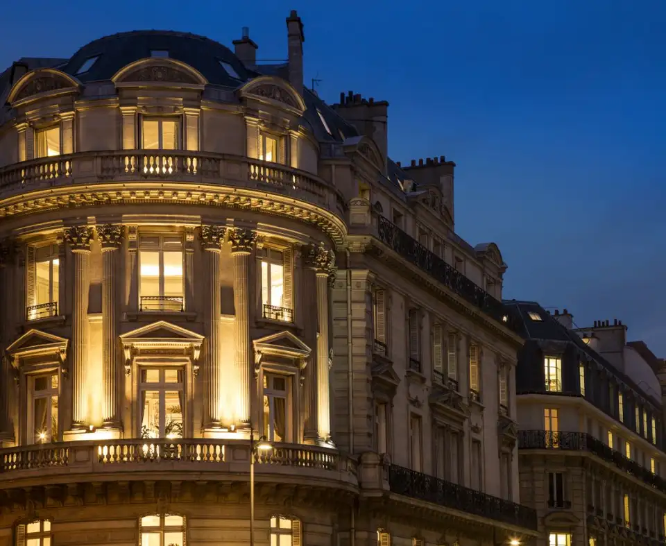 Banque Privée Saint-Germain building